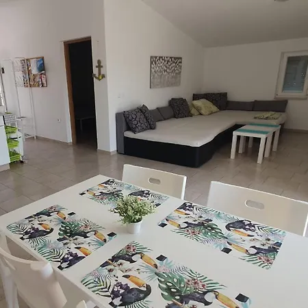 Appartement Slani Vir, Miljkovica *